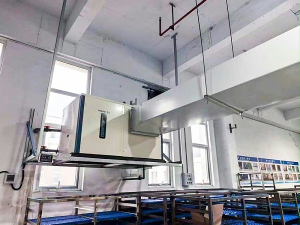 工厂用降温设备应用蒸发冷省电空调-卧式管道机组，岗位区域降温