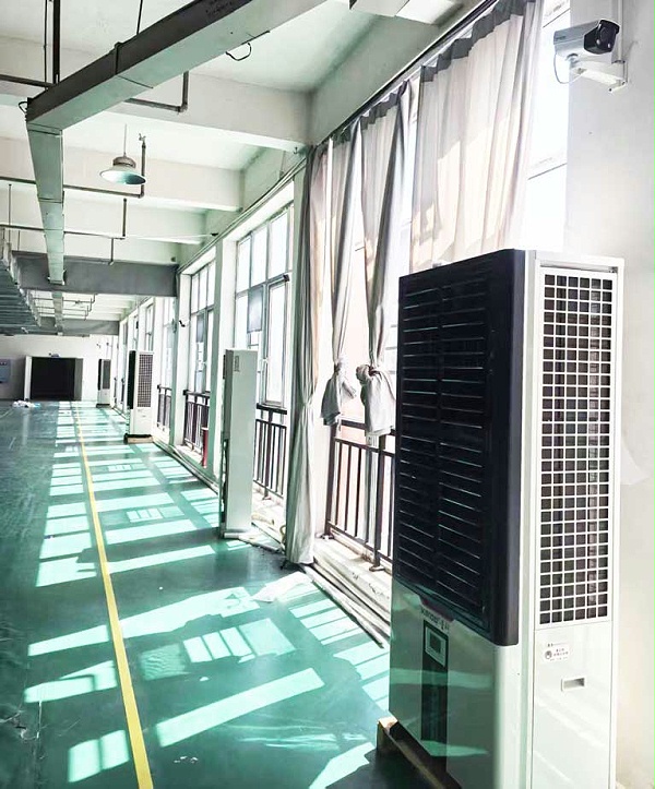 江苏镇江厂房降温，应用蒸发冷省电空调-立式轴流双风口机组