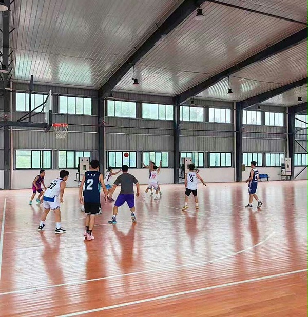 篮球馆整体制冷降温,安装蒸发冷省电空调 - 立式射流机 篮球馆整体制冷降温,安装蒸发冷省电空调 - 立式射流机