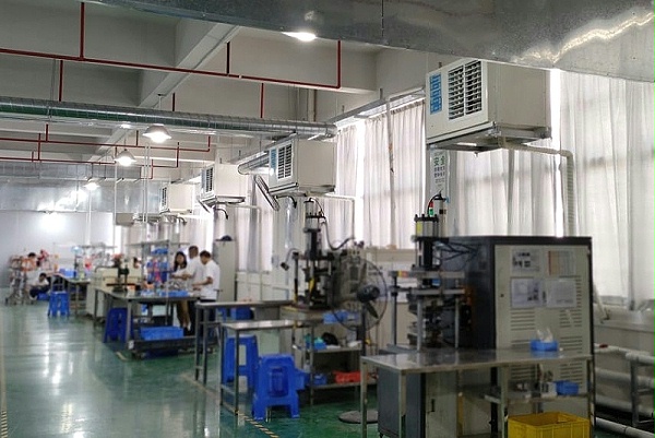 注塑厂房车间降温，安装蒸发冷省电空调-卧式轴流机组